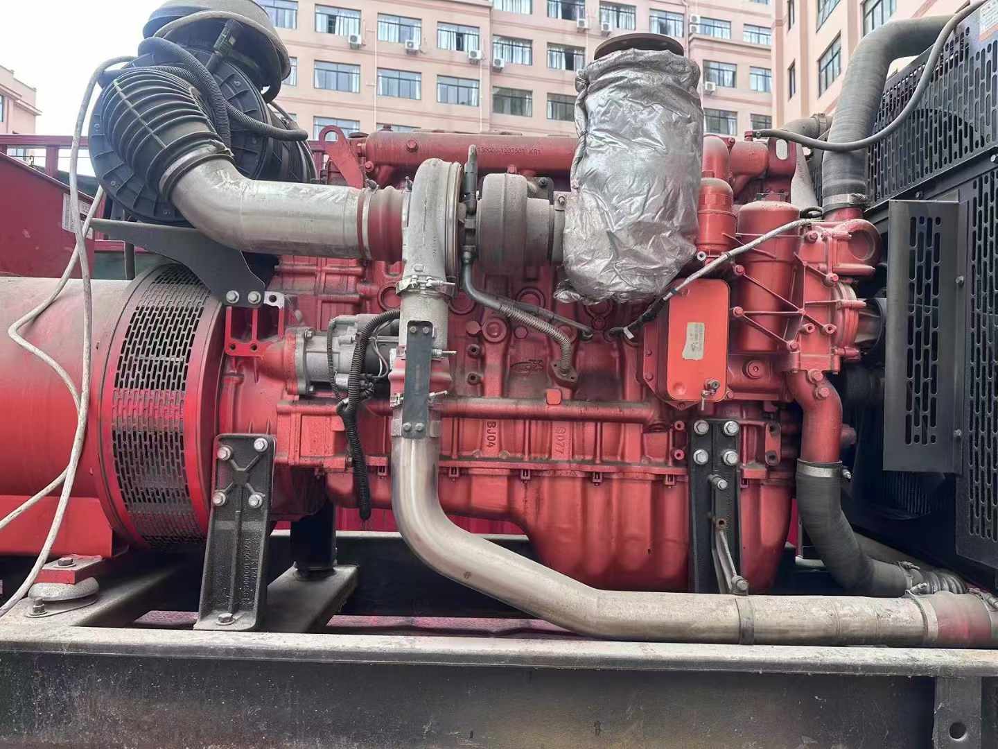 定南如何选择适合 600kW 柴油发电机组的过载保护器？