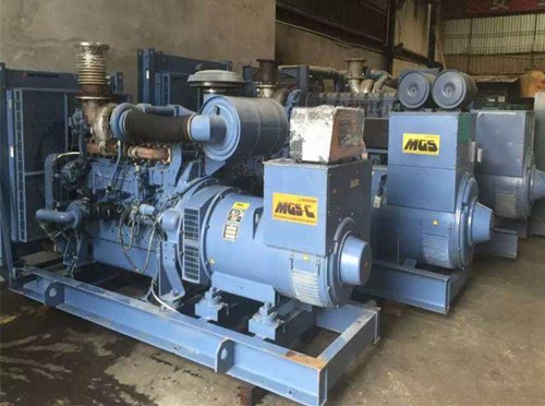 定南发电机组带负载降电压是什么原因照成的？