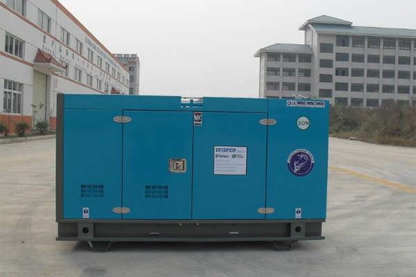 定南发电机租赁如何正确安装空气滤清器？